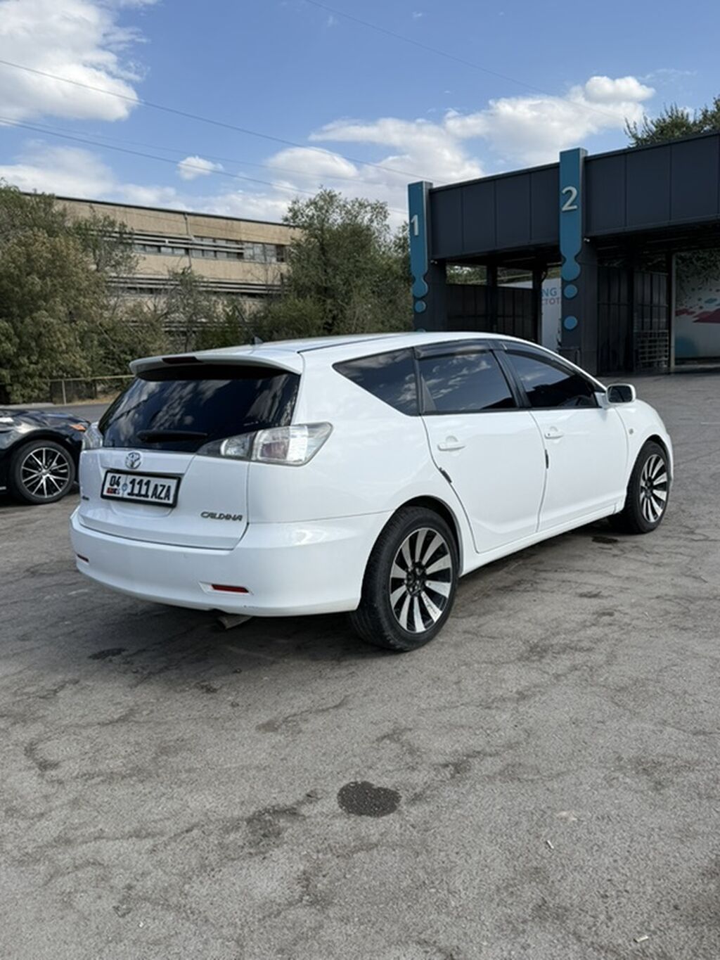 Toyota Caldina: 2005 г., 2 л, Автомат, Бензин, Универсал: фото 6