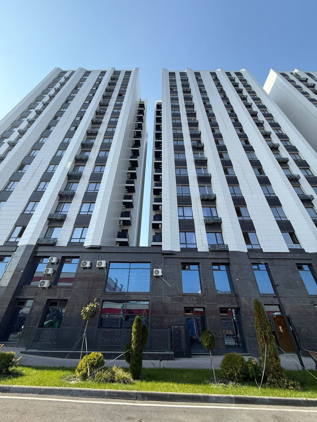 2 комнаты, 78 м², Советская/Скрябина Элитка, 7 этаж, Дизайнерский ремонт: фото 2