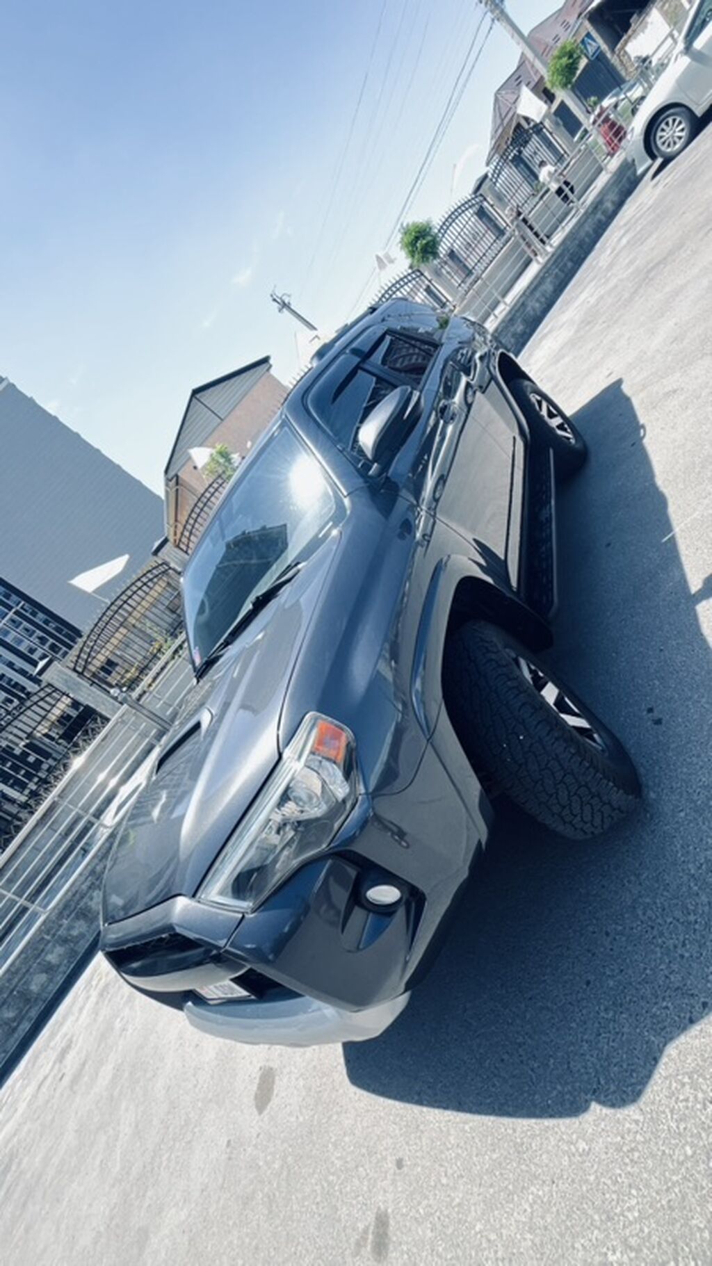 Toyota 4Runner 2019, 4 л, автомат, бензин: фото 4