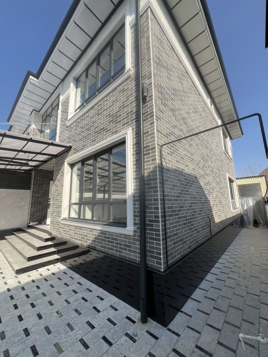 5 комнат, 150 м², 3 соток, Бишкек, Учкун мкр Собственник: фото 2