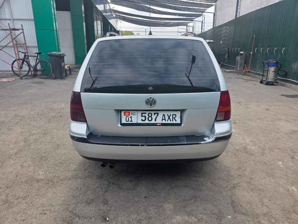 Volkswagen Golf Variant: 2002 г., 1.8 л, Механика, Бензин, Универсал: фото 4