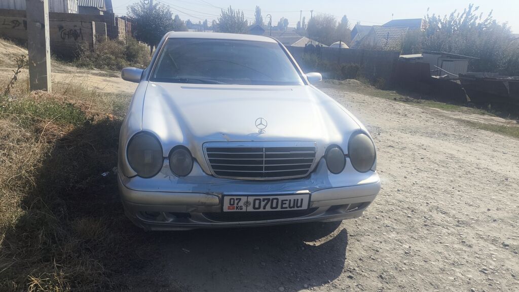 Mercedes-Benz E-Class: 2001 г., 2 л, Автомат, Бензин, Седан: фото 3