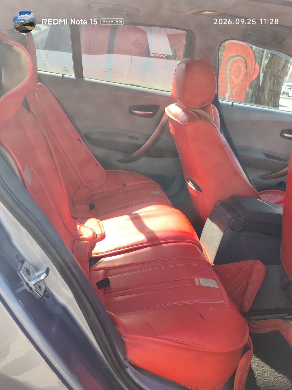BMW 1 Series 2004 г., 2 л, автомат, хэтчбек: фото 4