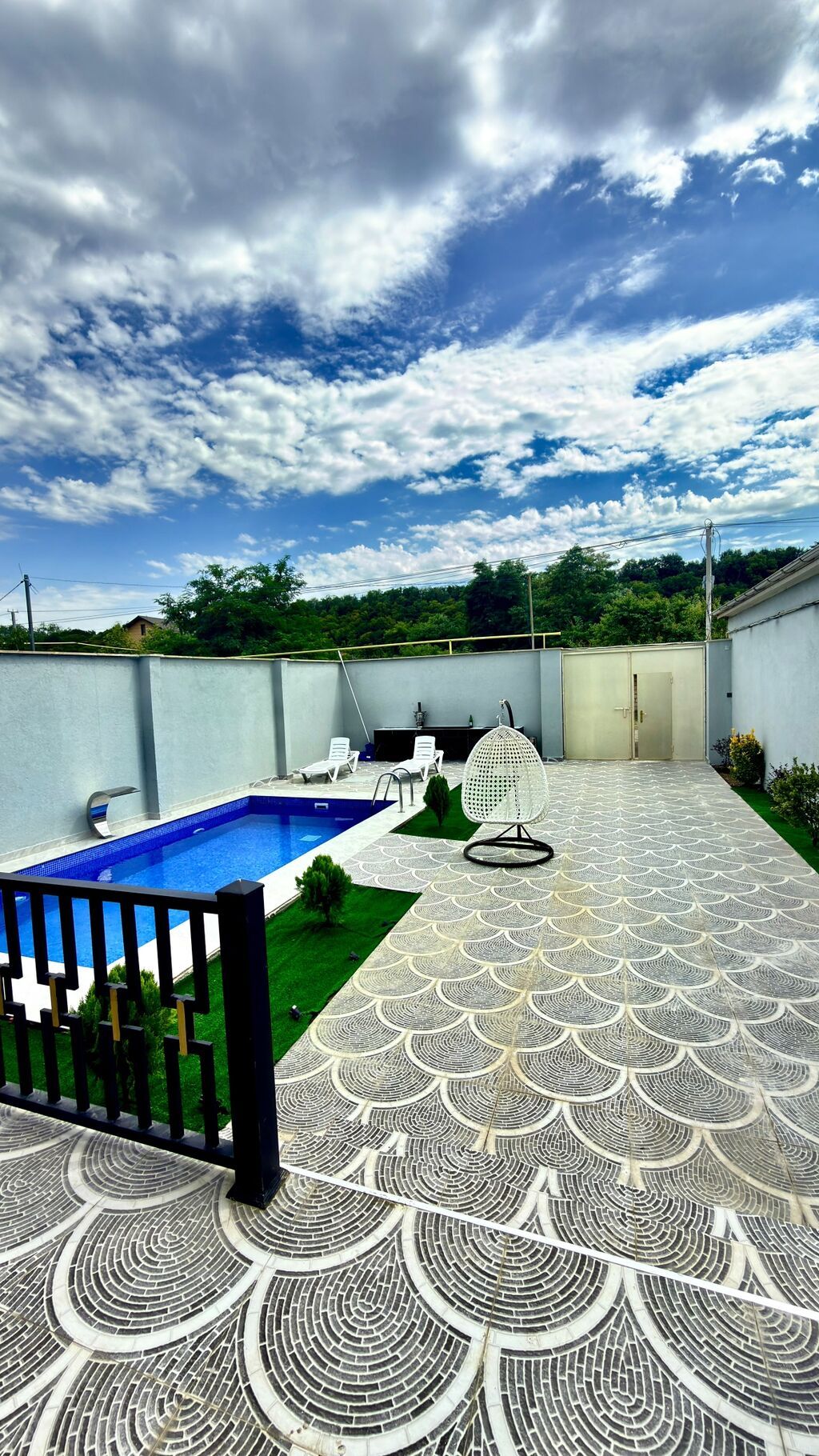 Günlük istirahət üçün həyətli villa(Adam sayı,Bayram günləri və Həfde