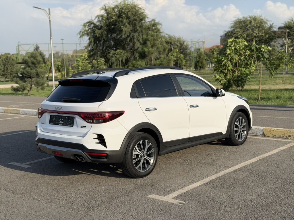 Kia Rio X-Line: 2022 г., 1.6 л, Автомат, Бензин, Хэтчбэк: фото 4