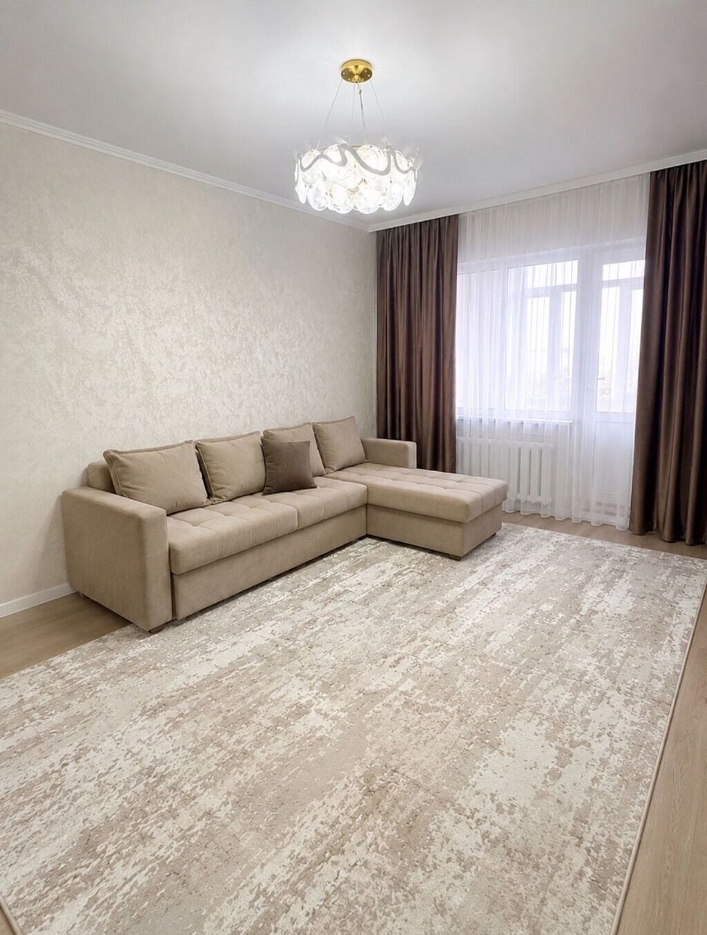 3 комнаты, 74 м², 106 серия, 9 этаж, Евроремонт — фото 3