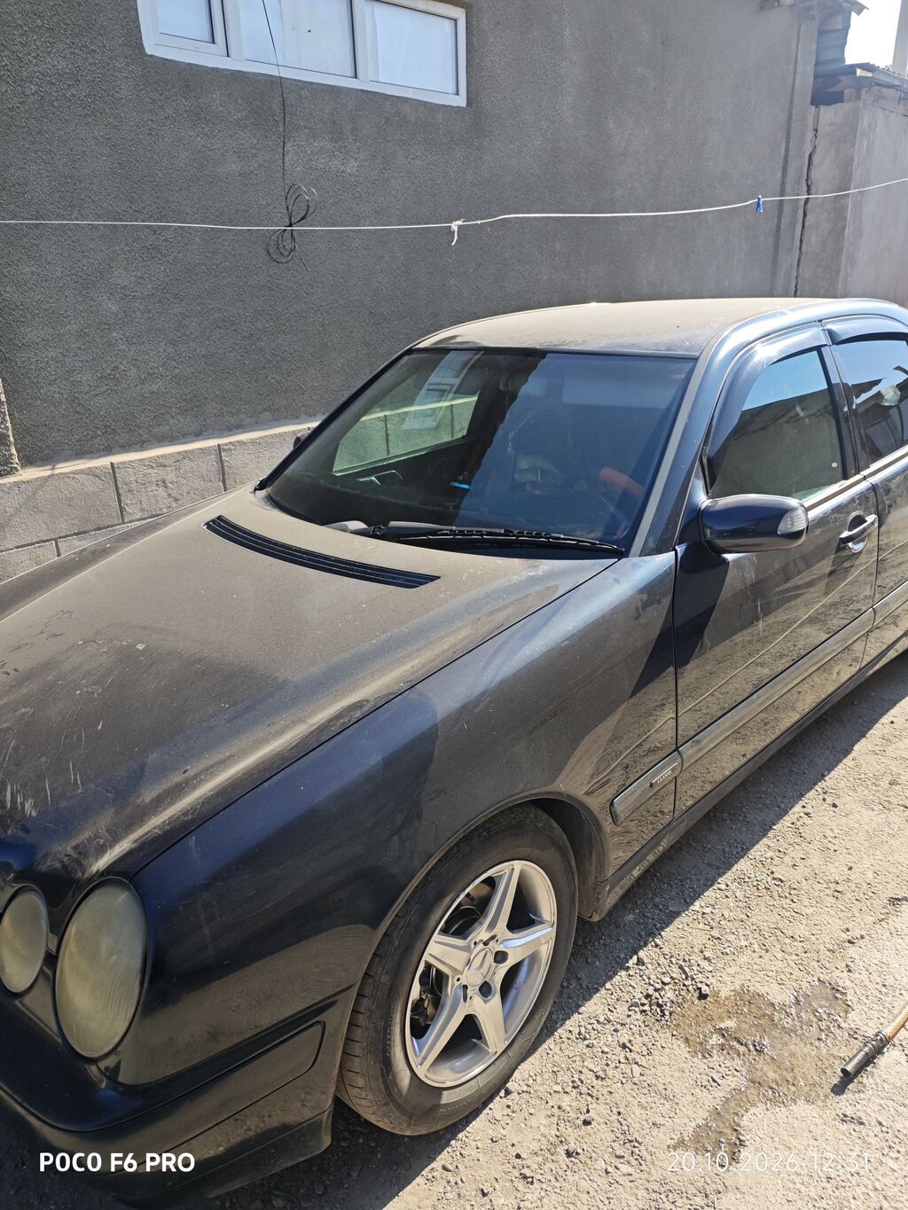 Mercedes-Benz E-Class: 2000 г., 2 л, Механика, Бензин, Седан: фото 2
