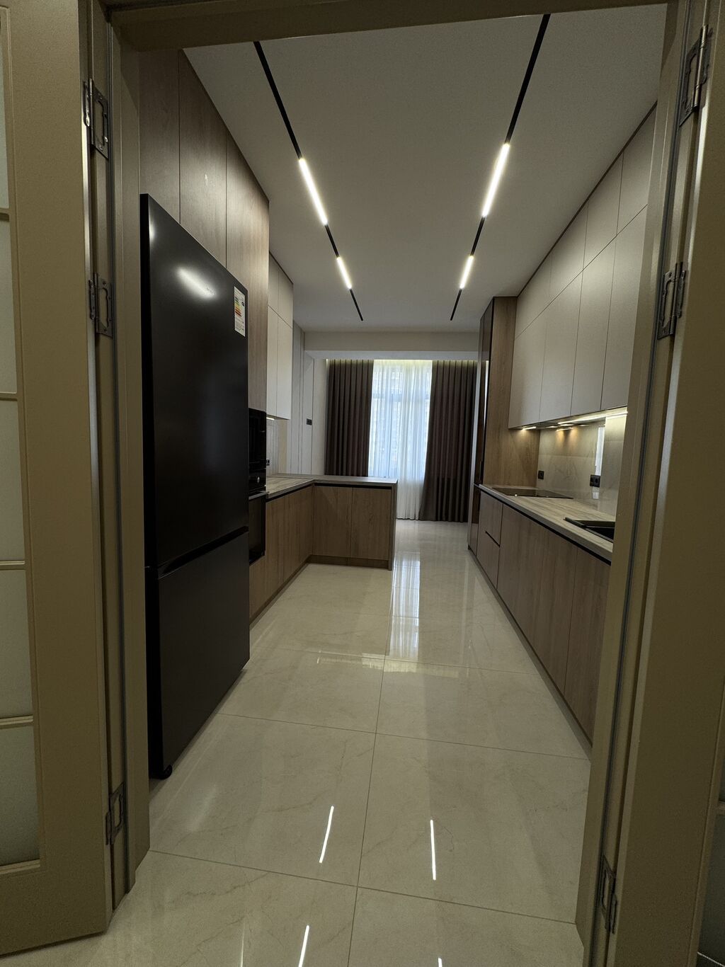2 комнаты, 75 м², ул. Московская / Ибраимова Элитка, 5 этаж, Дизайнерский ремонт: фото 3