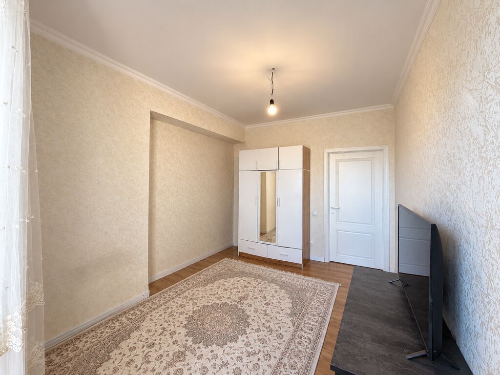 2 комнаты, 70 м², Юг-2 мкр Элитка, 14 этаж, Свежий ремонт: фото 5