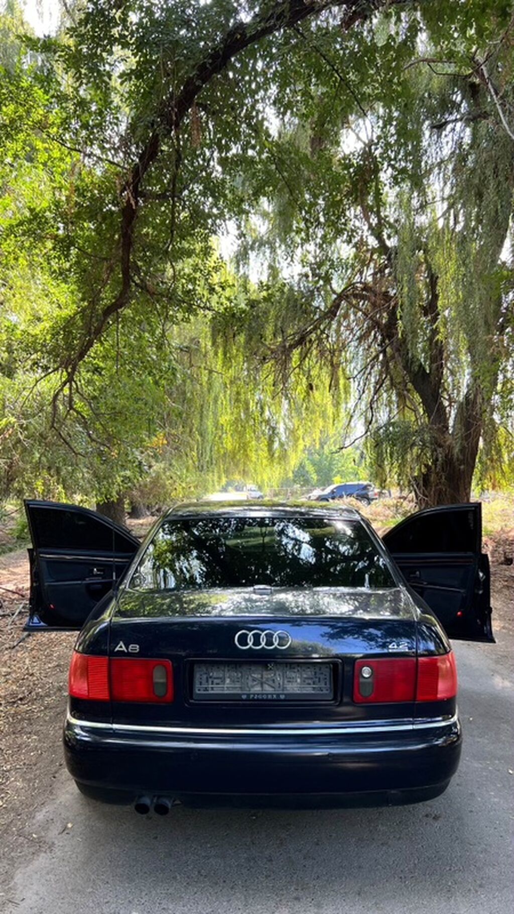Audi A8: 2000 г., 3.7 л, Типтроник, Бензин, Седан: фото 2