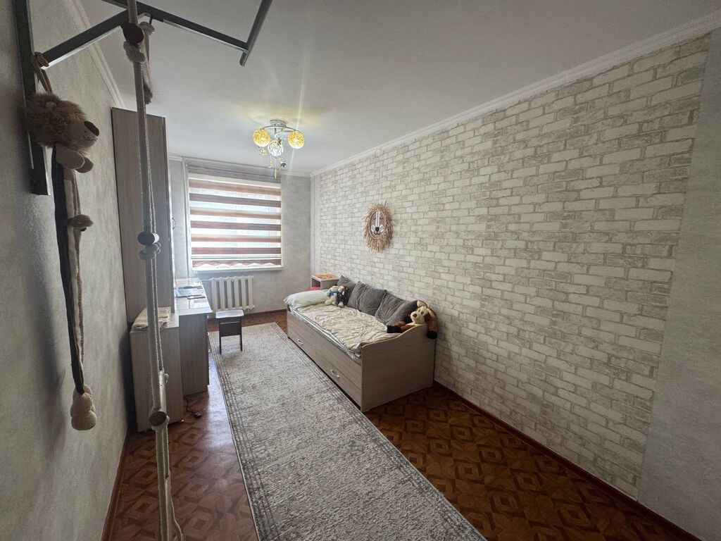 3 комнаты, 66 м², 8 мкр 104 серия, 3 этаж, Евроремонт: фото 2