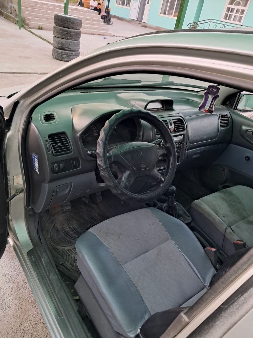 Mitsubishi Space Star: 1999 г., 1.3 л, Механика, Бензин, Универсал: фото 5