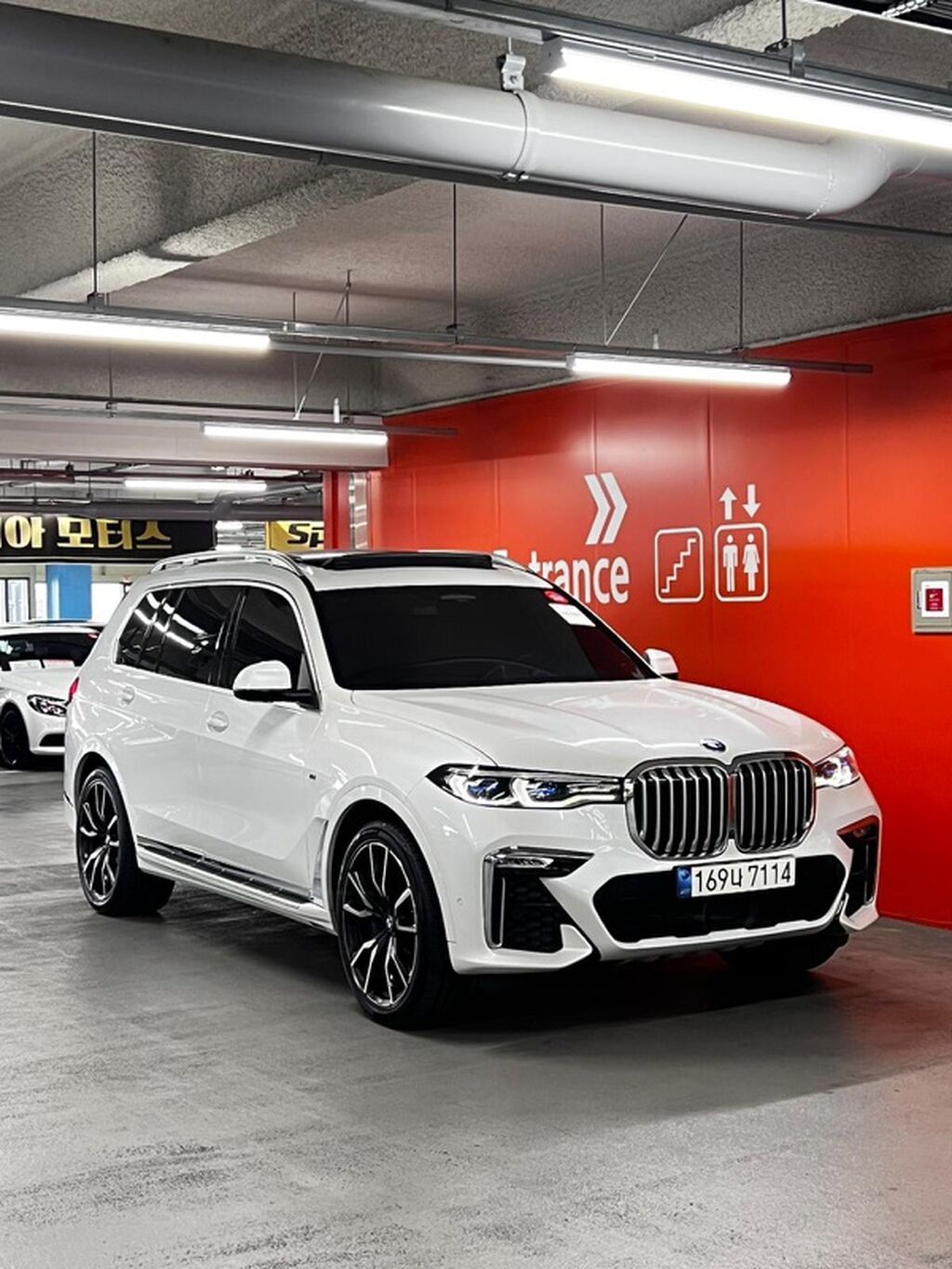 BMW X7: 2021 г., 3 л, Автомат, Бензин, Внедорожник: фото 2