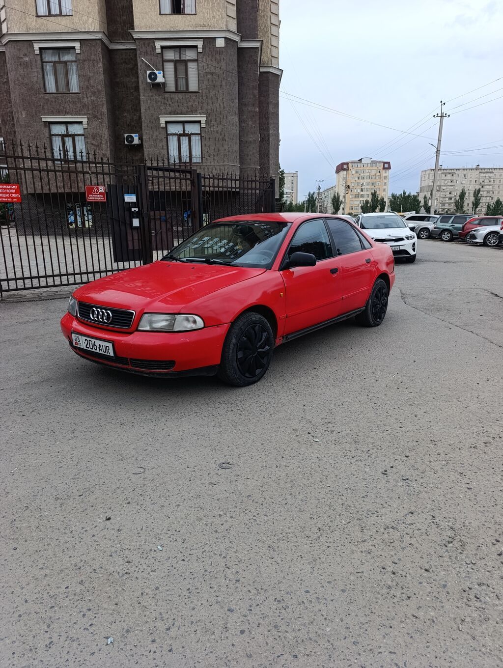 Audi A4: 1997 г., 1.6 л, Механика, Седан: фото 7