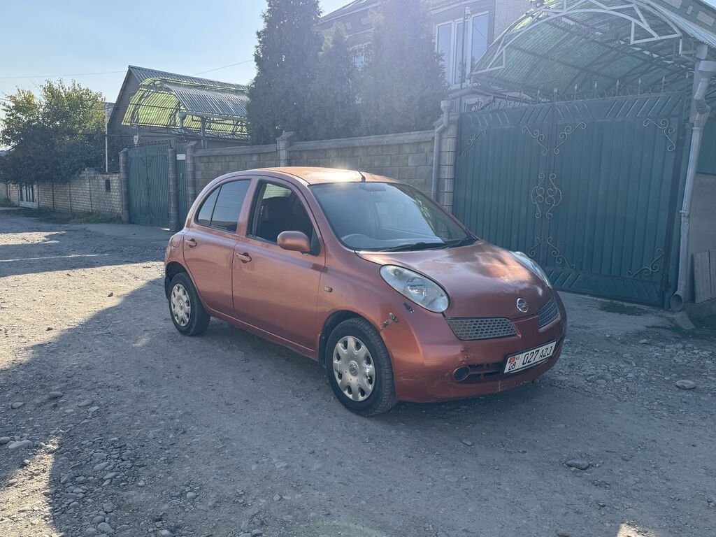 Nissan March: 2003 г., 1.4 л, Автомат, Бензин, Хэтчбэк: фото 8