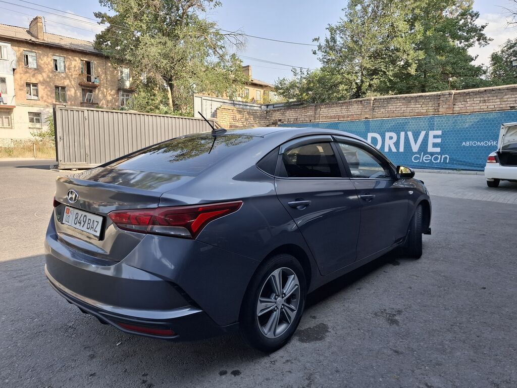 Hyundai Solaris: 2021 г., 1.6 л, Автомат, Бензин, Седан: фото 3