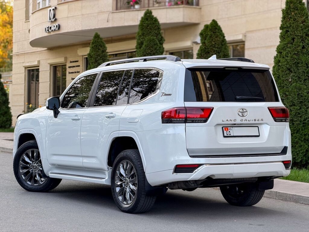 Toyota Land Cruiser: 2022 г., 3.5 л, Автомат, Бензин, Внедорожник: фото 5