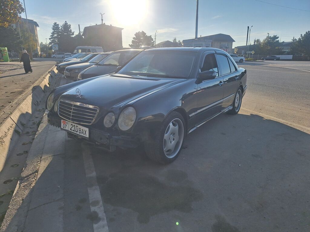 Mercedes-Benz E-Class: 2000 г., 3.2 л, Автомат, Бензин, Седан: фото 1
