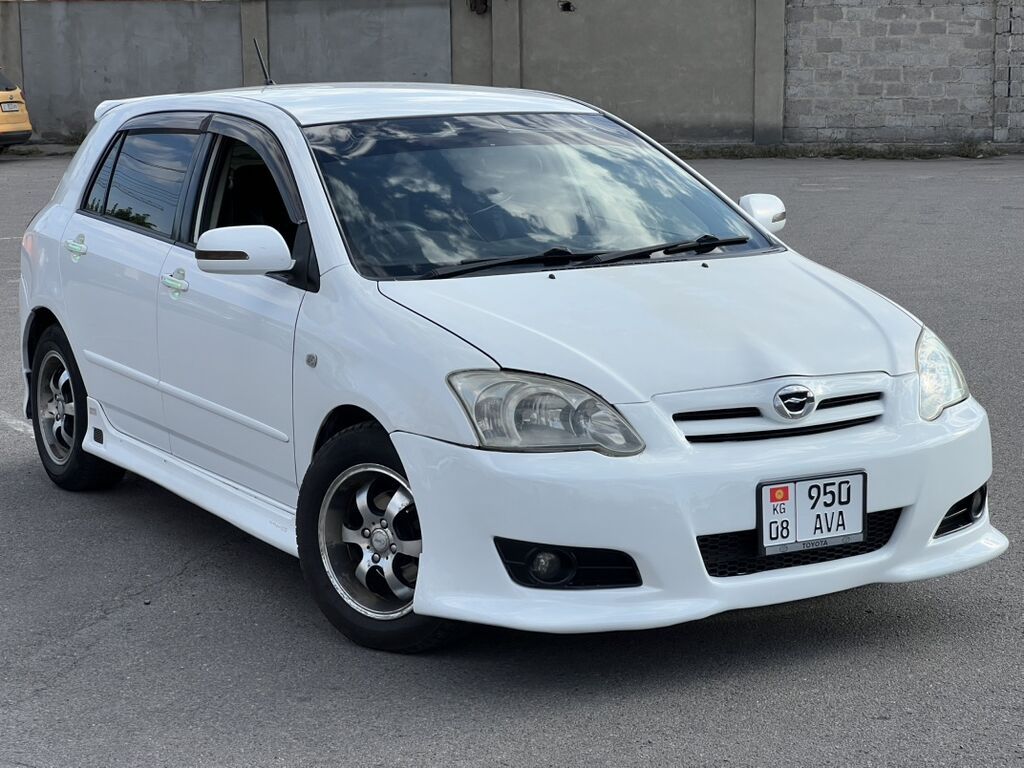 Toyota Allex: 2003 г., 1.5 л, Автомат, Бензин, Хэтчбэк — фото 3