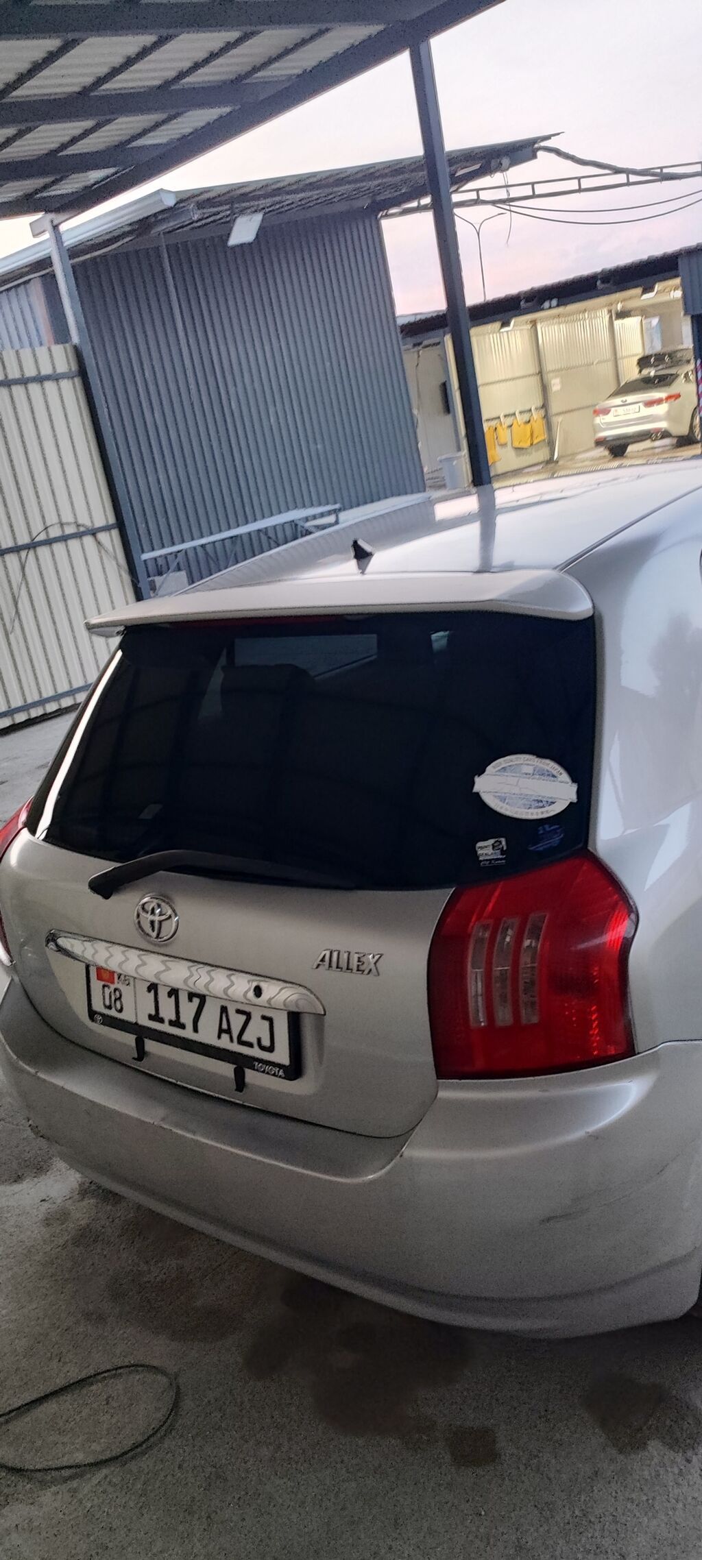 Toyota Allex: 2003 г., 1.5 л, Автомат, Бензин, Хэтчбэк: фото 3