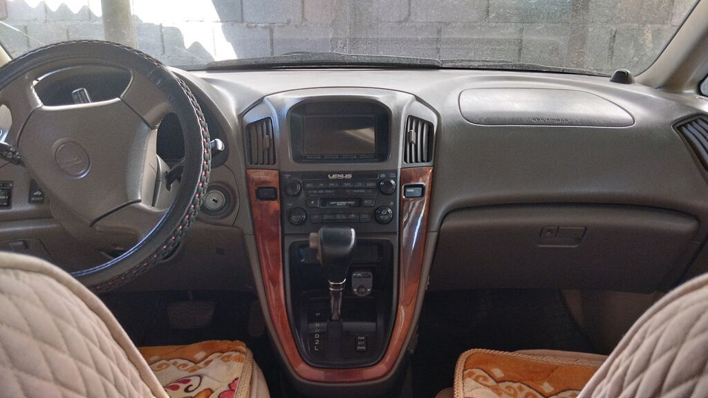 Lexus RX: 1998 г., 3 л, Автомат, Бензин, Кроссовер: фото 3