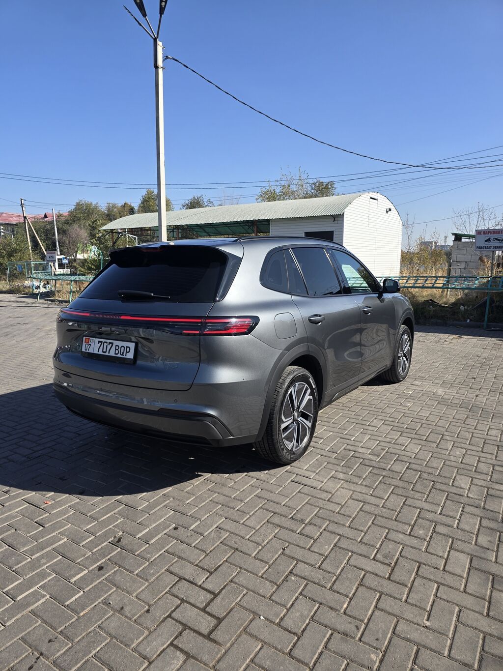 Geely Galaxy Starship 7: 2025 г., 1.5 л, Автомат, Гибрид, Кроссовер: фото 2