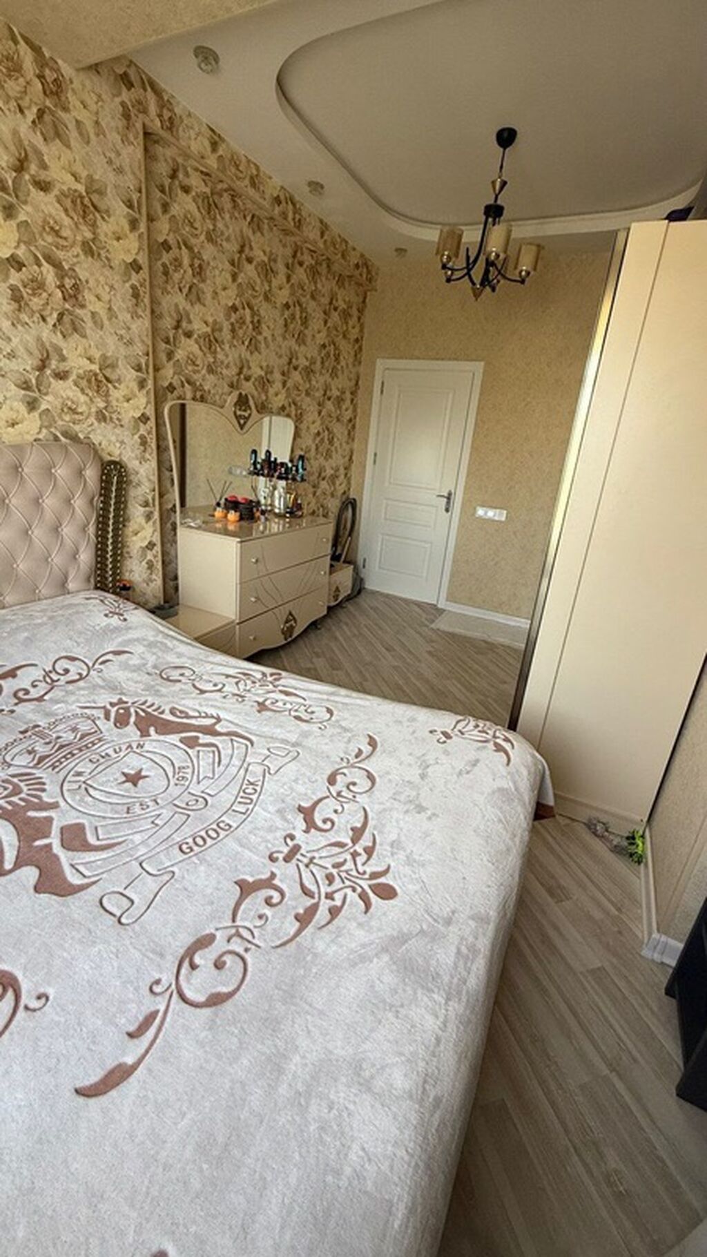 3 otaqlı, Yeni tikili, m. Həzi Aslanov, 91 kv. m