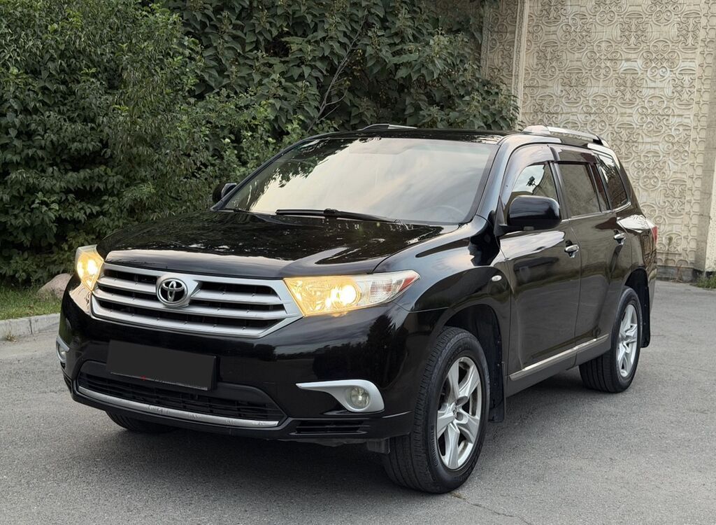 Toyota Highlander: 2010 г., 3.5 л, Автомат, Бензин, Кроссовер: фото 3