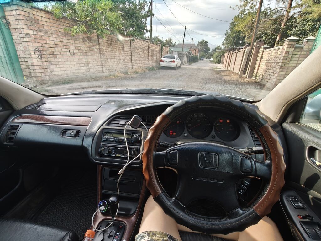 Honda Accord: 2001 г., 2 л, Автомат, Бензин, Седан: фото 7