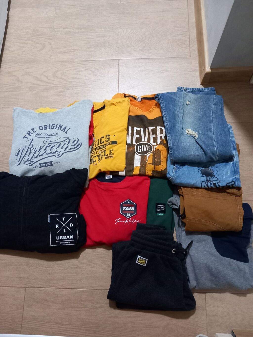 Paketi dečije odeće: Paket garderobe za decaka broj 14,sve je jako kvalitetno I