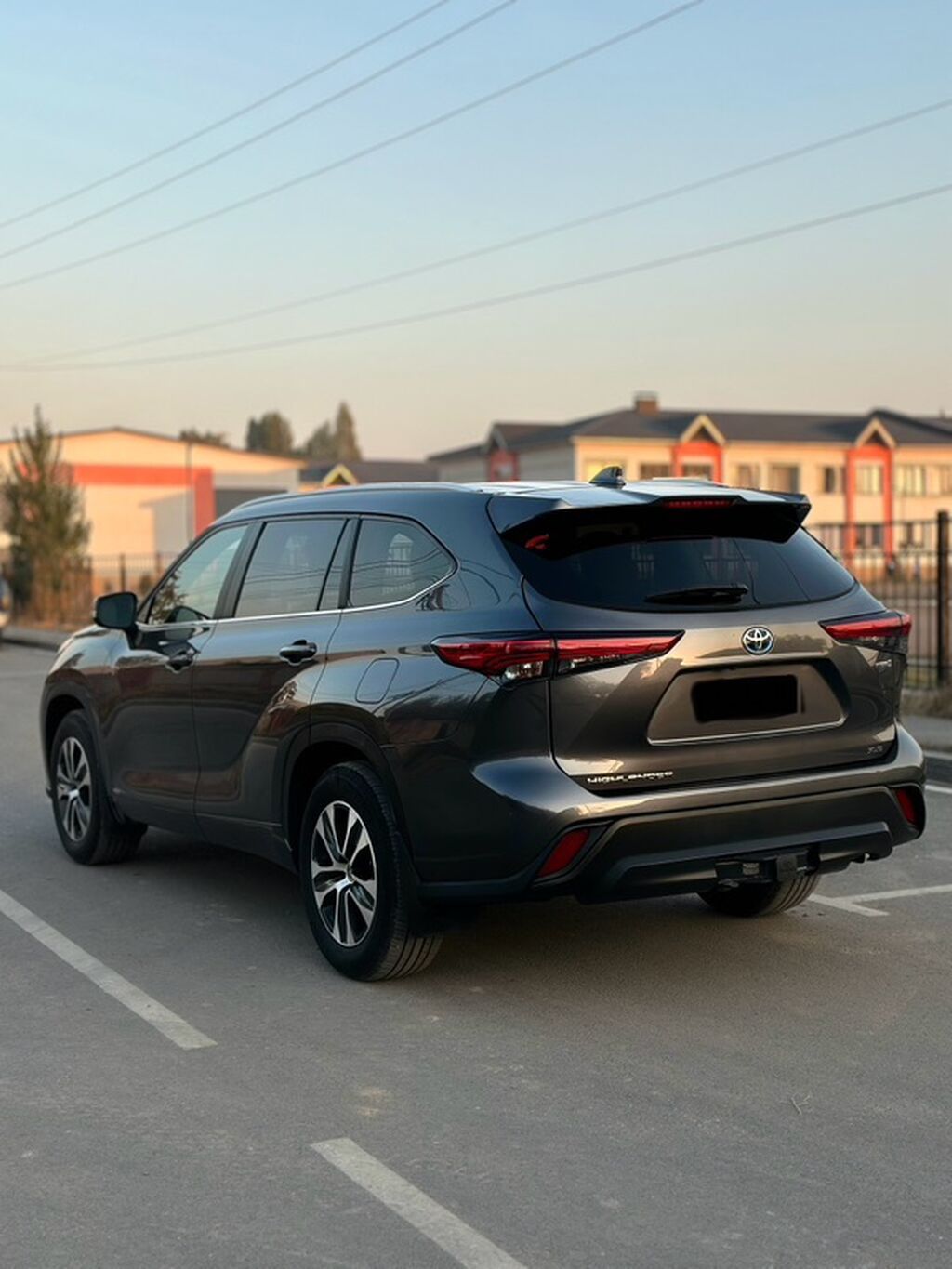 Toyota Highlander: 2023 г., 2.5 л, Автомат, Гибрид, Кроссовер: фото 4