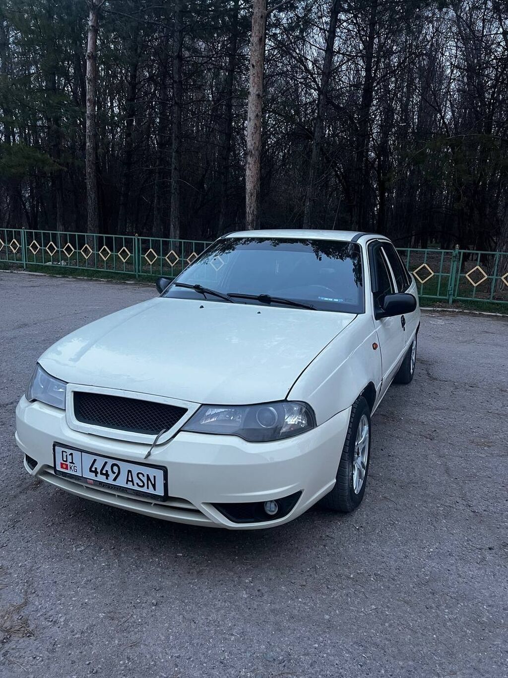 Daewoo Nexia: 2010 г., 1.5 л, Механика, Бензин, Седан: фото 2