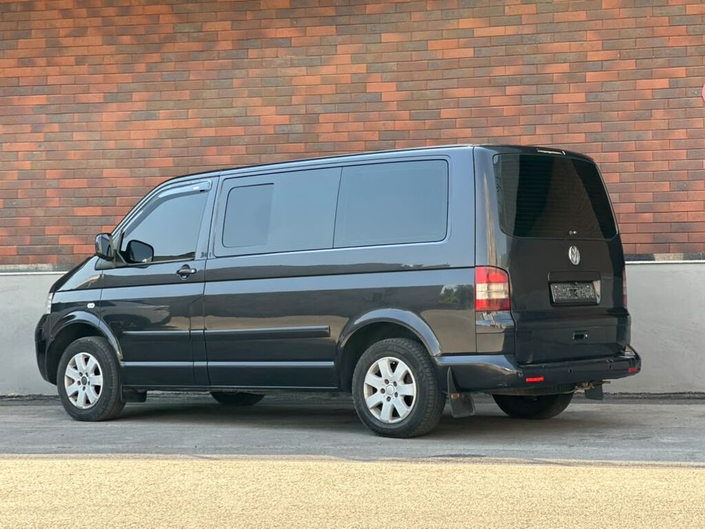 Volkswagen Transporter: 2006 г., 2.5 л, Автомат, Дизель, Минивэн: фото 3