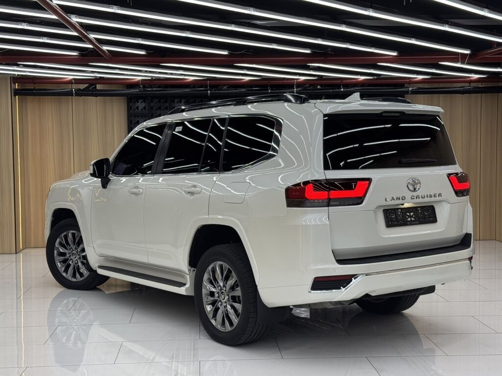 Toyota Land Cruiser: 2024 г., 3.5 л, Бензин, Внедорожник: фото 6