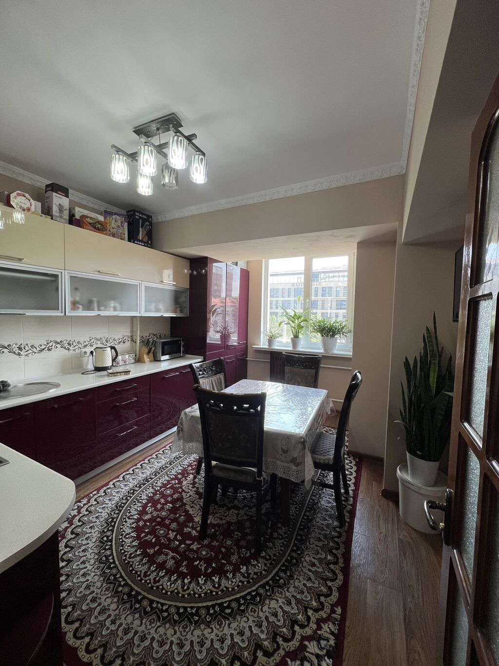 3 комнаты, 84 м², Золотой квадрат Индивидуалка, 3 этаж, Евроремонт: фото 4