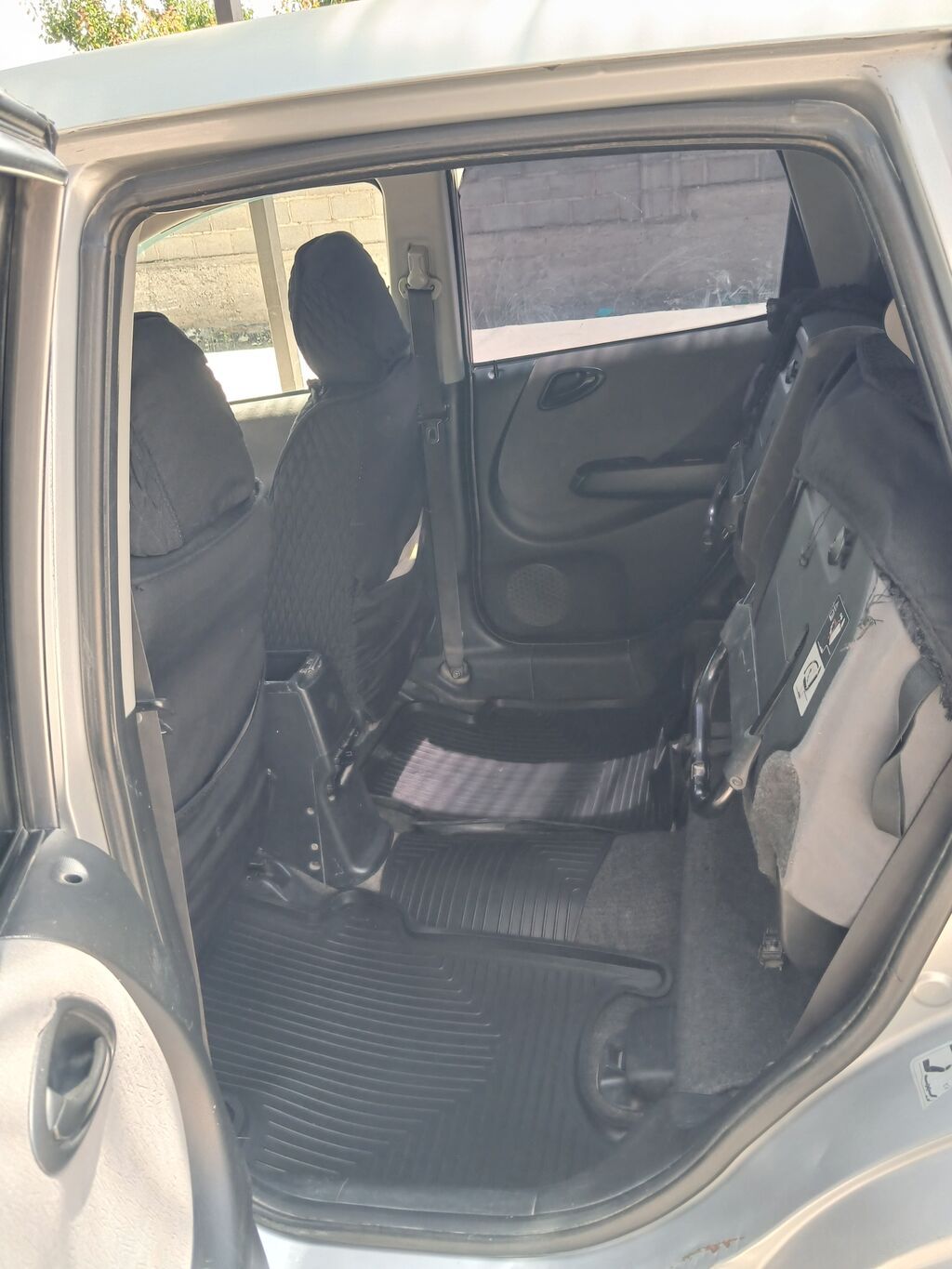 Honda Fit: 2003 г., 1.3 л, Автомат, Хэтчбэк: фото 7
