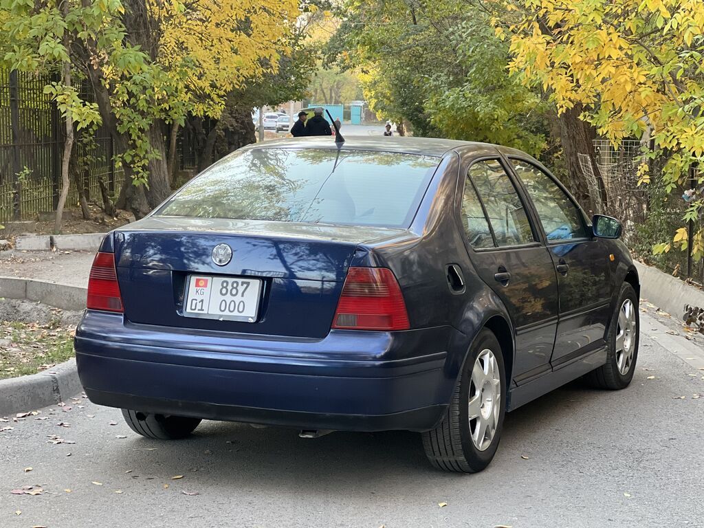 Volkswagen Jetta: 1999 г., 2.8 л, Механика, Бензин, Седан: фото 3