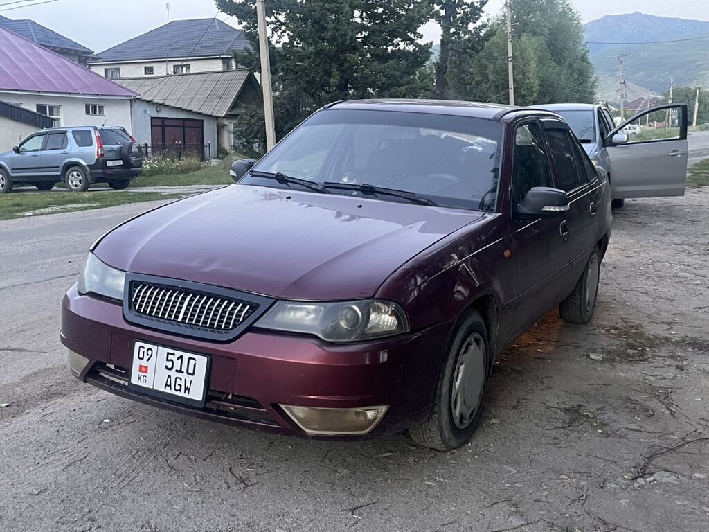 Daewoo Nexia: 2010 г., 1.5 л, Механика, Бензин, Седан: фото 3
