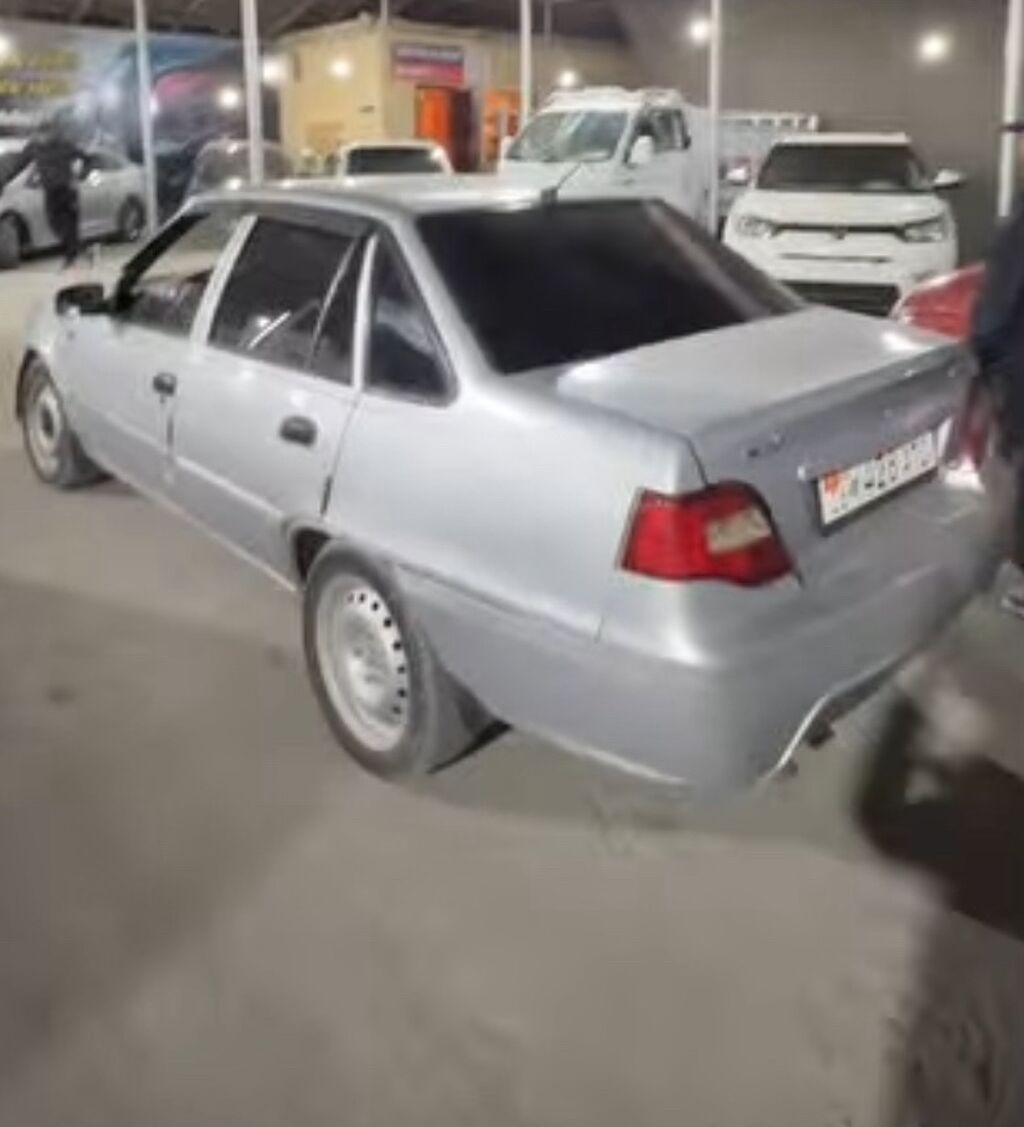 Daewoo Nexia: 2010 г., 1.5 л, Механика, Бензин, Седан: фото 5