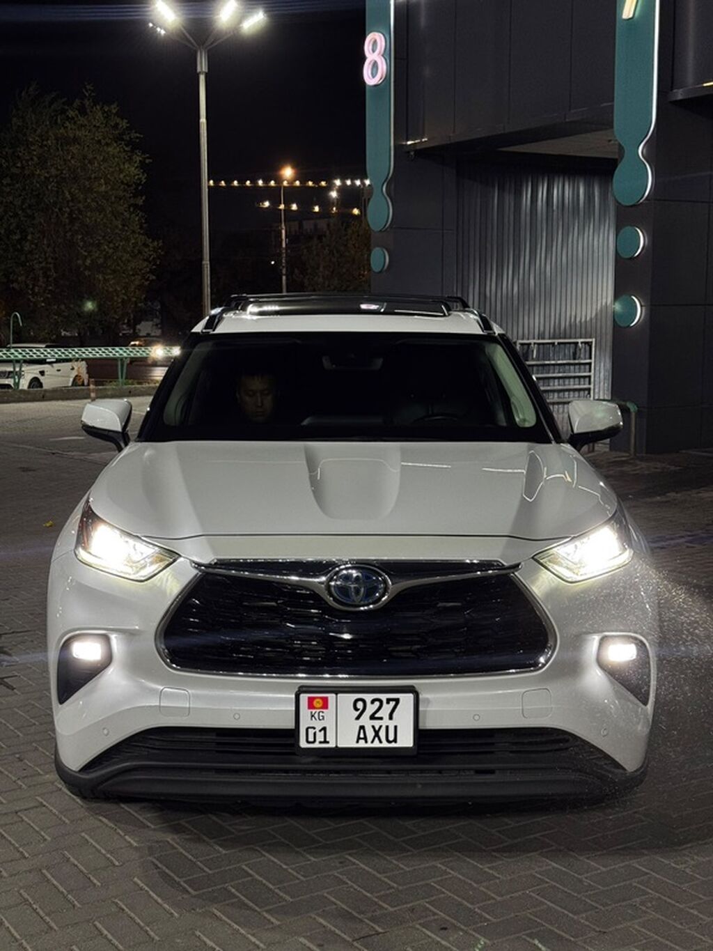 Toyota Highlander: 2022 г., 2.5 л, Вариатор, Гибрид, Кроссовер: фото 2