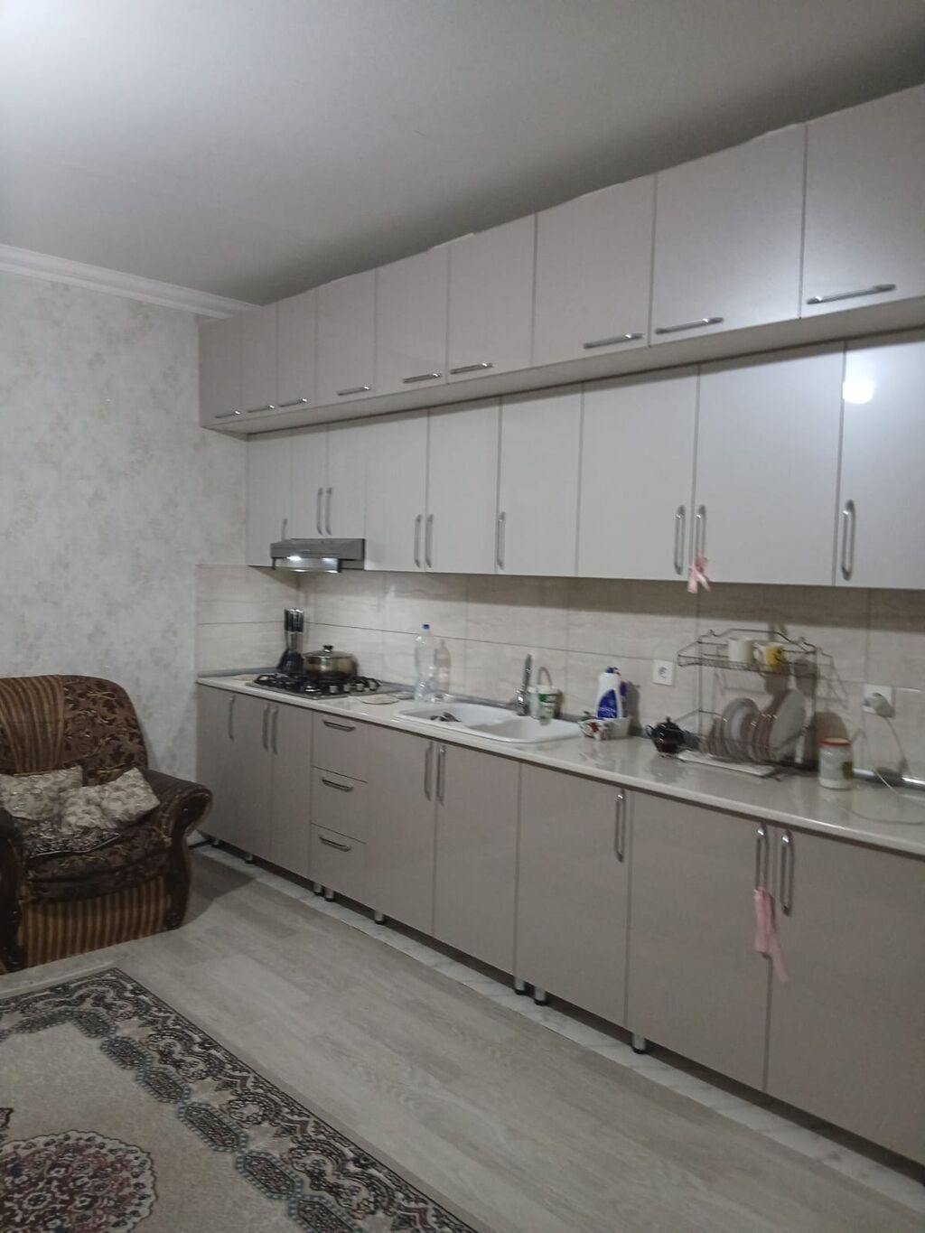 6 otaqlı, 160 kv. m, Kredit yoxdur, Orta təmir