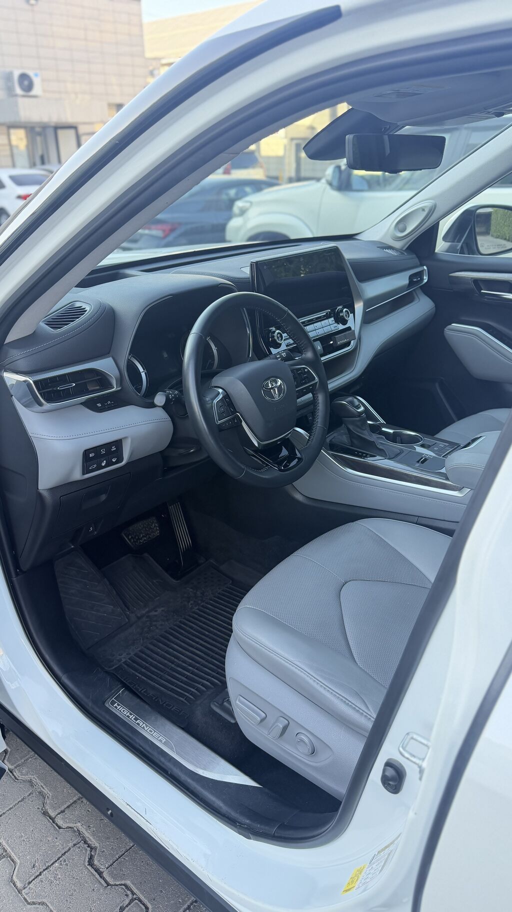 Toyota Highlander: 2021 г., 2.5 л, Автомат, Гибрид, Кроссовер: фото 7