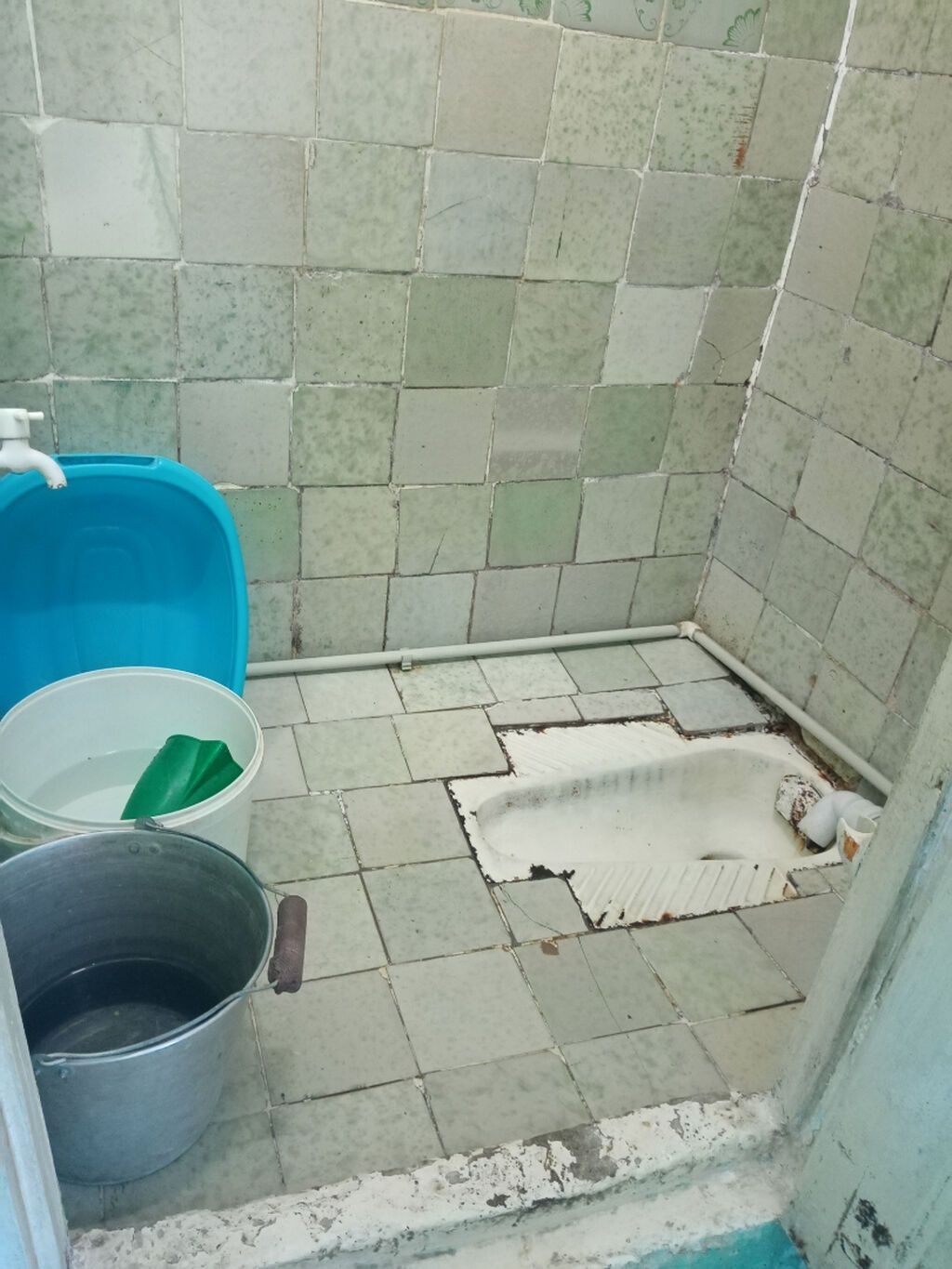 Комната в общежитии 18м. 2этаж 5 этажного дома. Общая площадь с