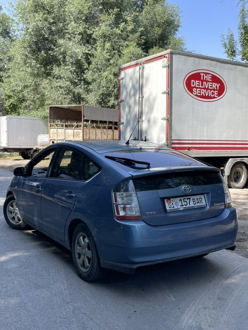 Toyota Prius: 2005 г., 1.5 л, Вариатор, Гибрид, Хэтчбэк: фото 2