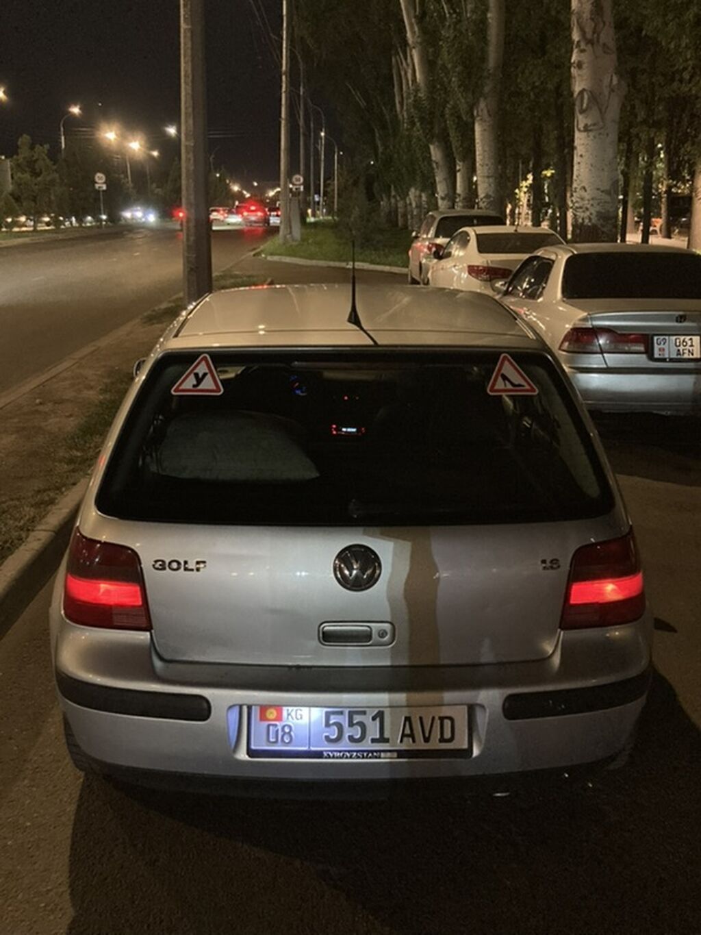 Volkswagen Golf: 2002 г., 1.6 л, Автомат, Бензин, Хэтчбэк: фото 5