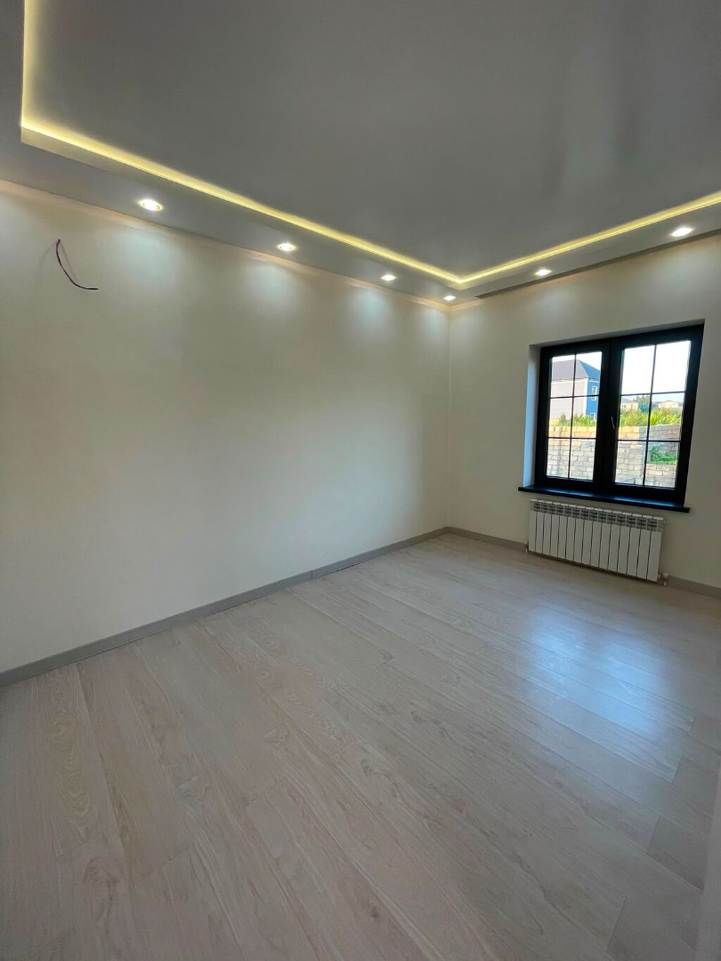 Bakı, 110 kv. m, 3 otaqlı, Hovuzsuz, Artezian quyusu, Kombi, Kanalizasiya