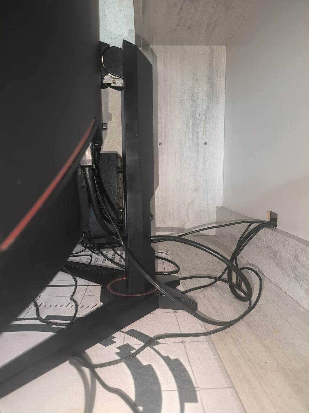 Возможен обмен на ноутбук AOC CQ32G2 — изогнутый игровой монитор: фото 3