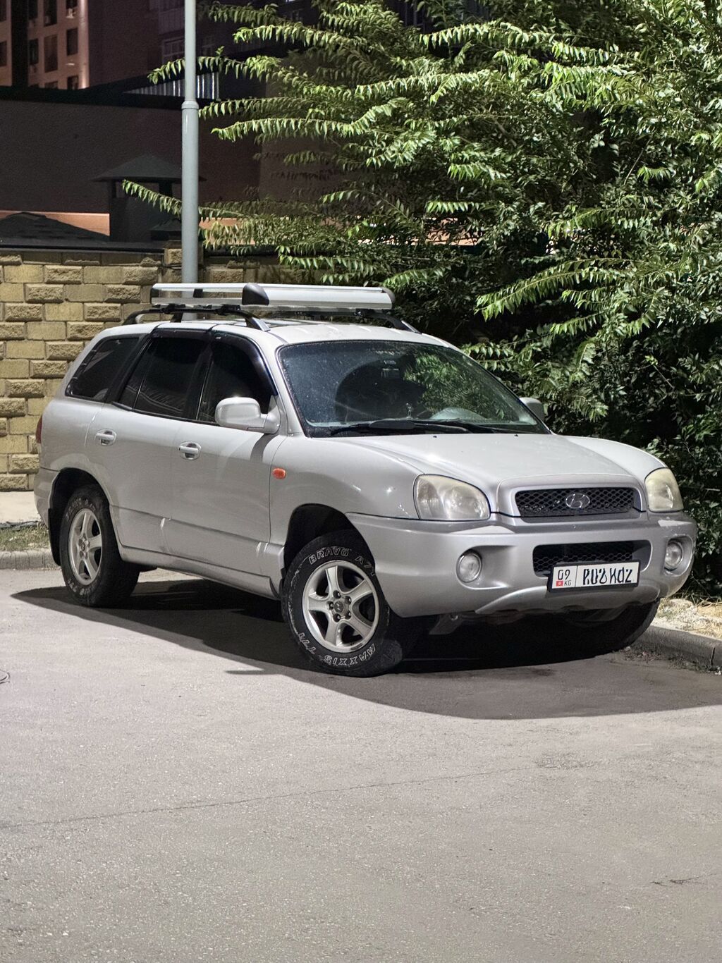 Hyundai Santa Fe: 2005 г., 2.7 л, Автомат, Бензин, Внедорожник: фото 2