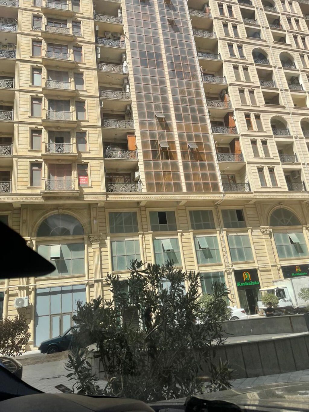 3 otaqlı, Yeni tikili, 202 kv. m