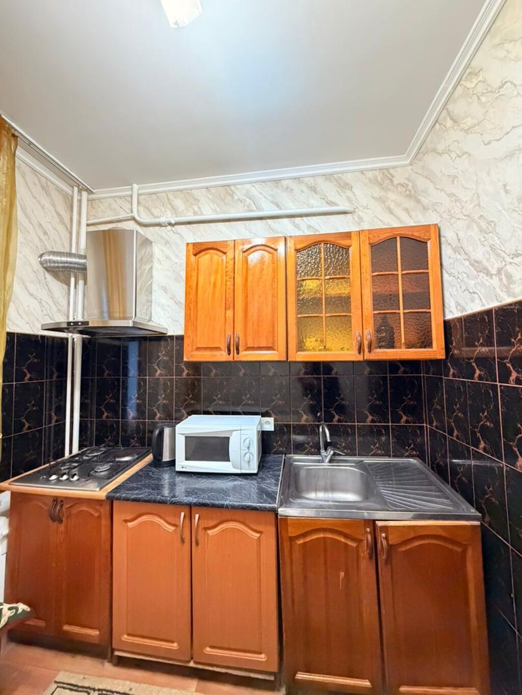 3 комнаты, 62 м², Вечерка 106 серия, 1 этаж, Евроремонт: фото 7